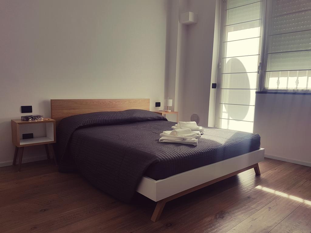 Milano Navigli Apartment - Via Tortona Екстер'єр фото